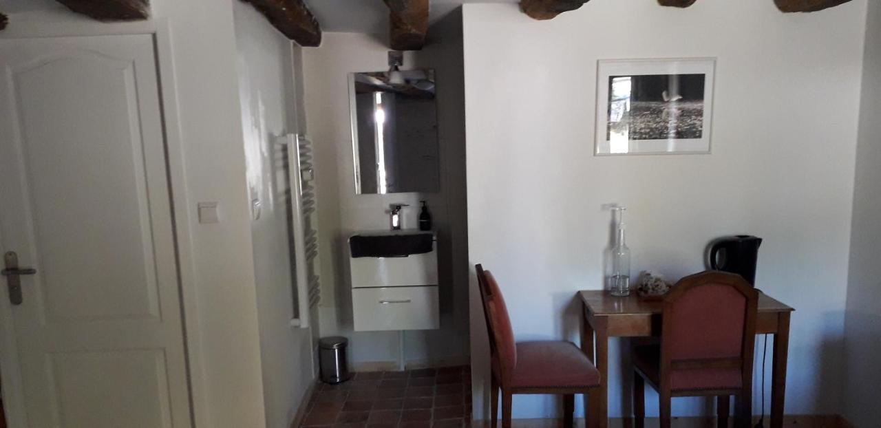Au Fabuleux Festin Hotell La Possonnière Exteriör bild